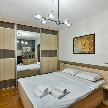 Budget Flat In Apartment