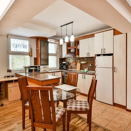 דירה Budget Flat In